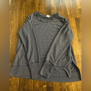 Light comfy sweater/long sleeve